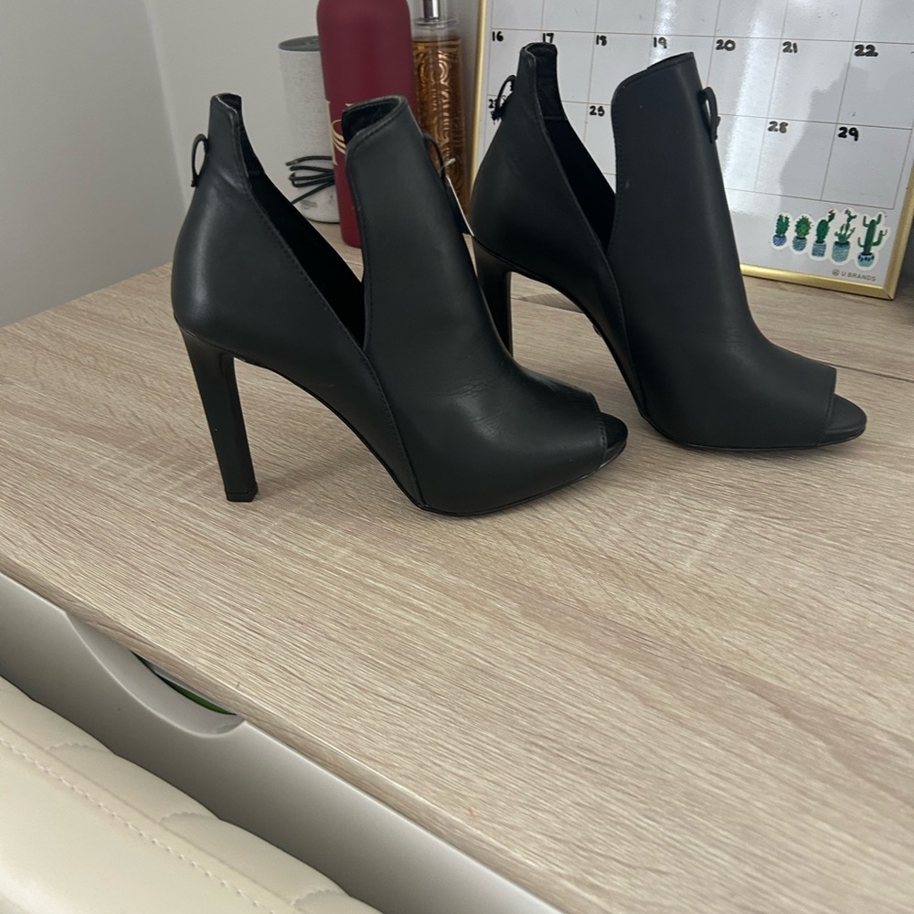 Elegant Black Women's Peep-Toe Heels
